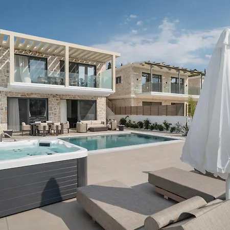 Norelia Luxury Pool Tsoukaládhes
