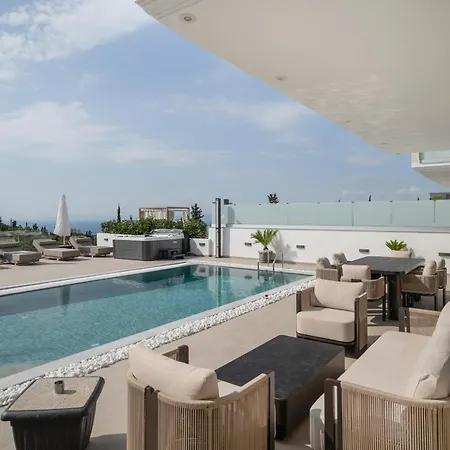 Norelia Luxury Pool Villa *