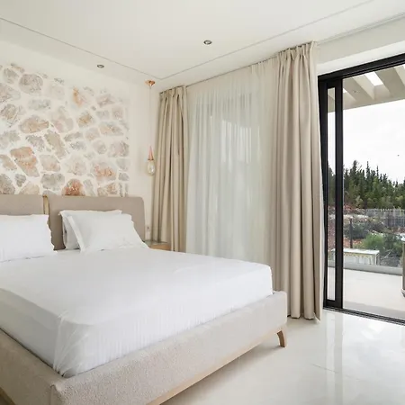 Norelia Luxury Pool Villa