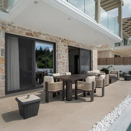 Villa Norelia Luxury Pool Tsoukaládhes